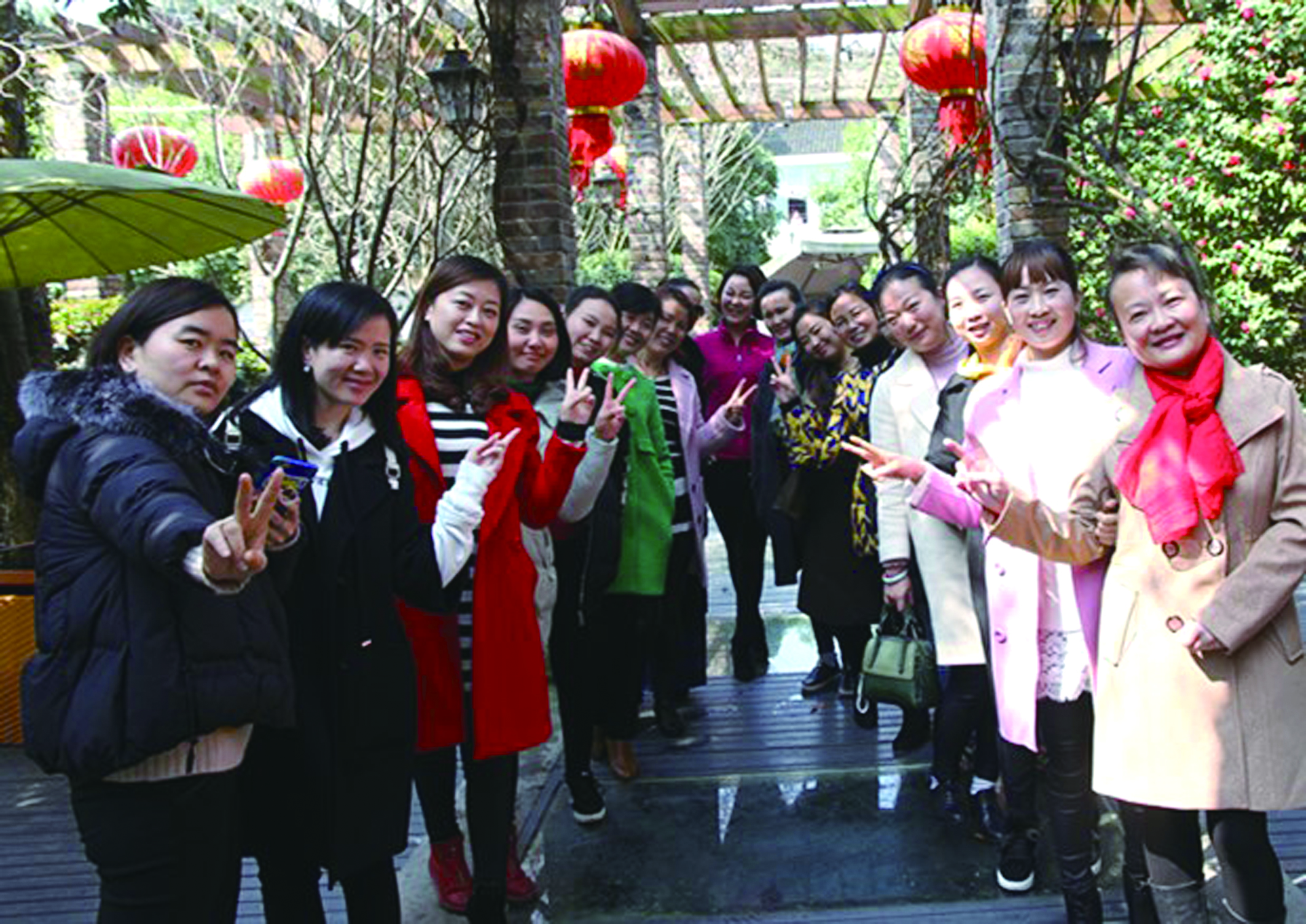 3月8日，集團(tuán)公司機(jī)關(guān)組織慶?！叭恕眿D女節(jié)活動(dòng)